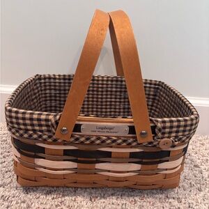 Longaberger 2009 Woven Memories Basket with Black and Cream Accents